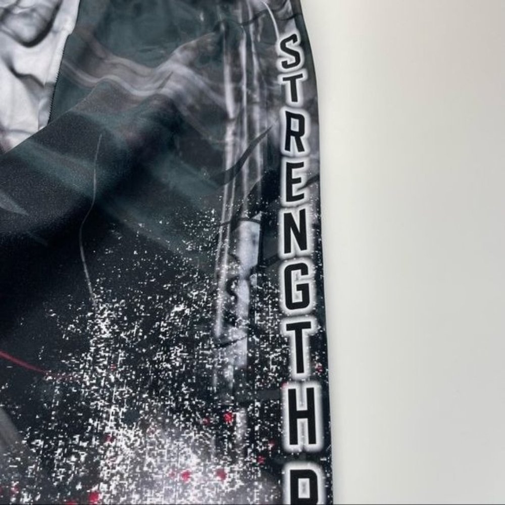 Strength Republic Gym Black/Red Spell Out Leggings size L - Picture 6 of 9